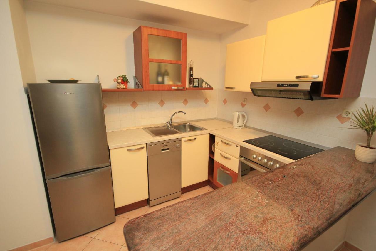 Comfort Sea View Apartment With Parking And Two Bedrooms บาชกาโวดา ภายนอก รูปภาพ